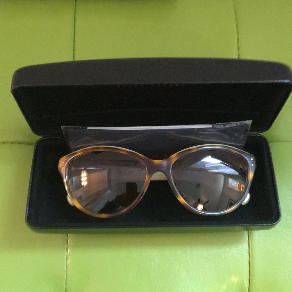 Ralph Lauren sunglasses - Picture 9 of 9